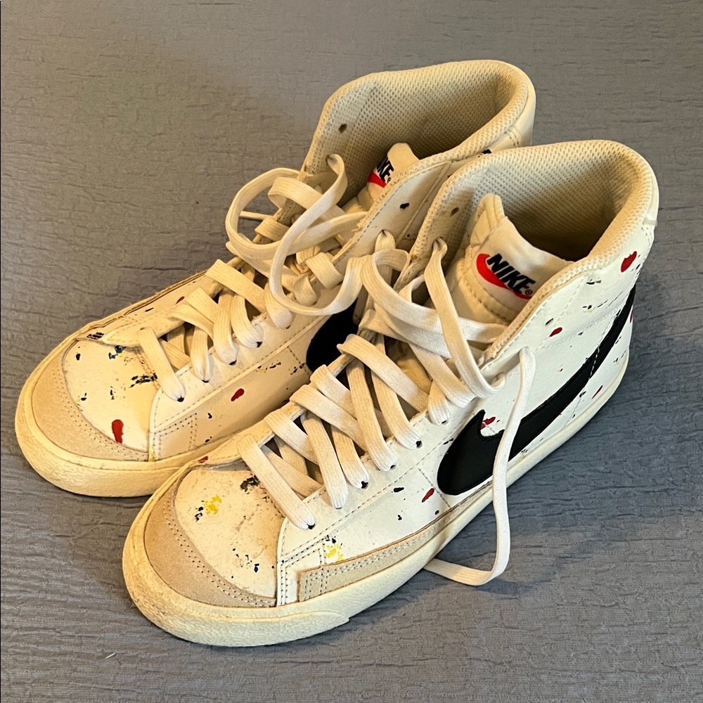 Nike high top, big kid size 5.5, white with speckled graffiti